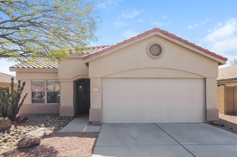 2,045/Mo, 16492 N Lasso Dr Surprise, AZ 85374 External View