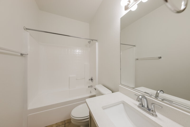 2,045/Mo, 16492 N Lasso Dr Surprise, AZ 85374 Bathroom View