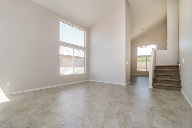 2,245/Mo, 8630 W Echo Ln Peoria, AZ 85345 Living Room View 2