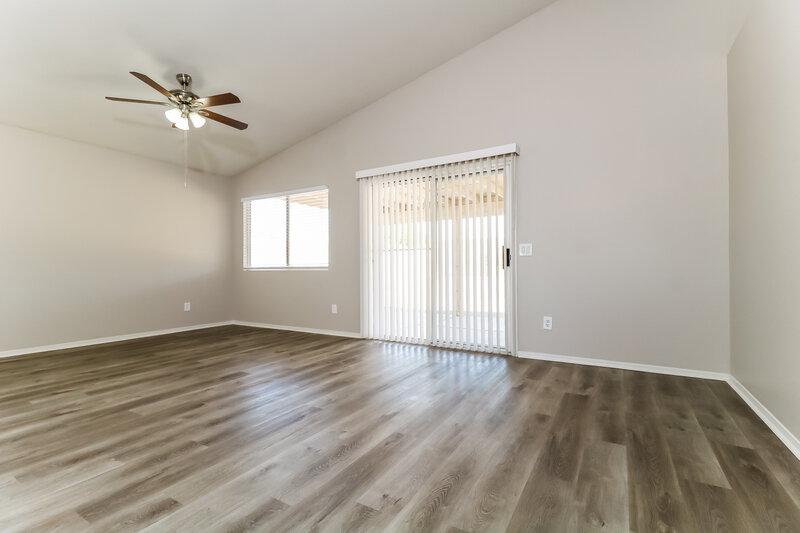 1,865/Mo, 16196 W Mesquite Dr Goodyear, AZ 85338 Living Room View