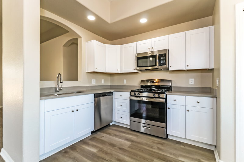 1,865/Mo, 16196 W Mesquite Dr Goodyear, AZ 85338 Kitchen View 2