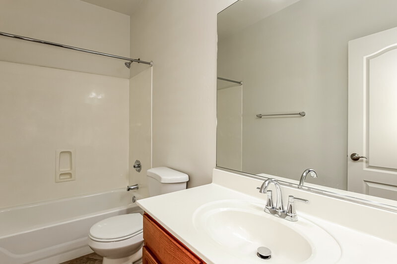 2,280/Mo, 9450 W Ross Ave Peoria, AZ 85382 Bathroom View