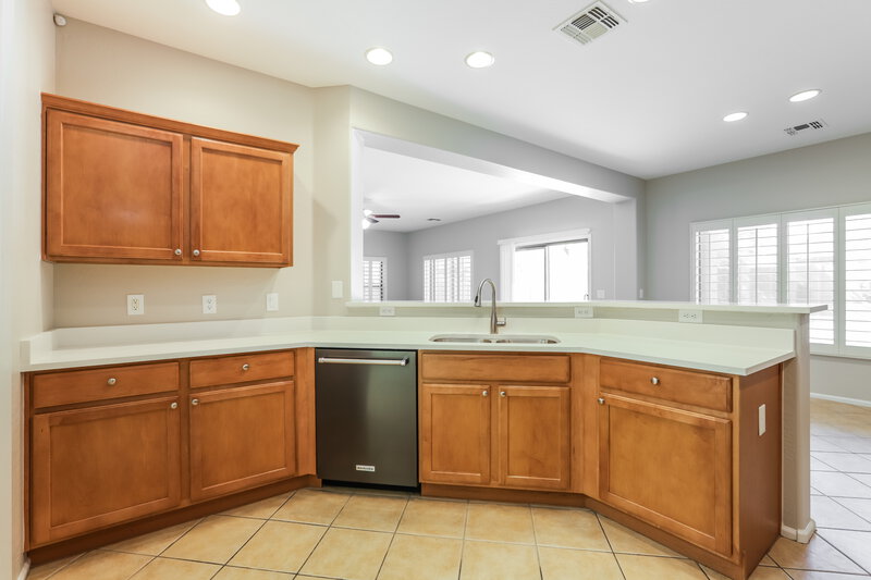 2,450/Mo, 4512 W Fortune Dr Anthem, AZ 85086 Kitchen View 2