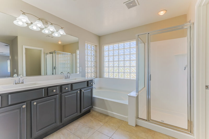 2,855/Mo, 3286 E Merlot St Gilbert, AZ 85298 Main Bathroom View