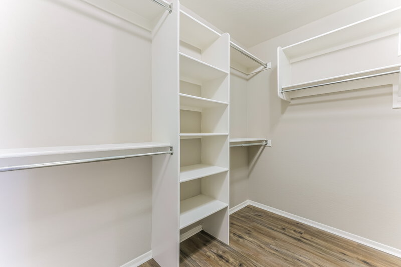 2,855/Mo, 3286 E Merlot St Gilbert, AZ 85298 Walk In Closet View
