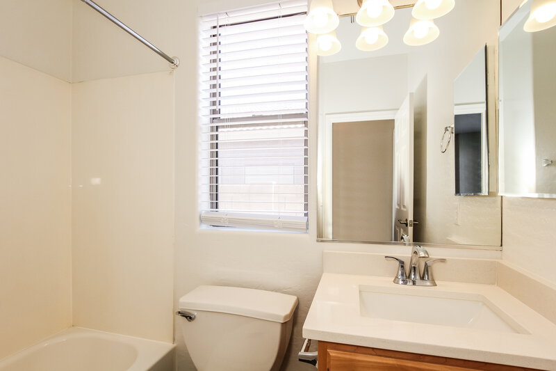 2,265/Mo, 12742 W Charter Oak Rd El Mirage, AZ 85335 Misc View 15