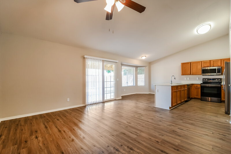 2,540/Mo, 820 N Sailors Way Gilbert, AZ 85234 Dining Room View
