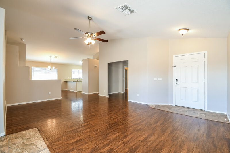 1,950/Mo, 3731 S Conestoga Rd Apache Junction, AZ 85119 Living Room View 2