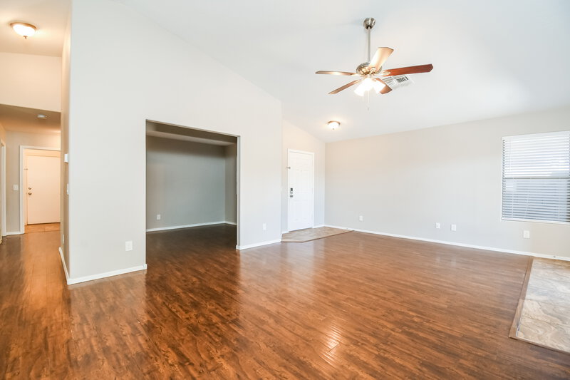 1,950/Mo, 3731 S Conestoga Rd Apache Junction, AZ 85119 Living Room View 3