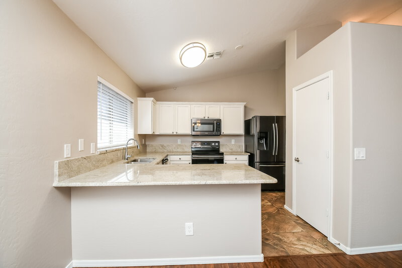 1,950/Mo, 3731 S Conestoga Rd Apache Junction, AZ 85119 Kitchen View