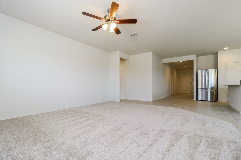 2,210/Mo, 5016 S 109th Dr Tolleson, AZ 85353 Living Room View