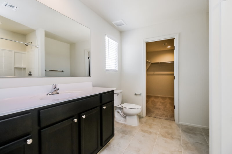 2,080/Mo, 11153 W Bloch Rd Tolleson, AZ 85353 Main Bathroom View