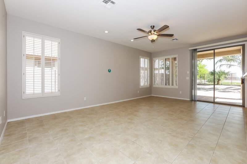 2,450/Mo, 3407 E Meadowview Ct Gilbert, AZ 85298 Living Room View