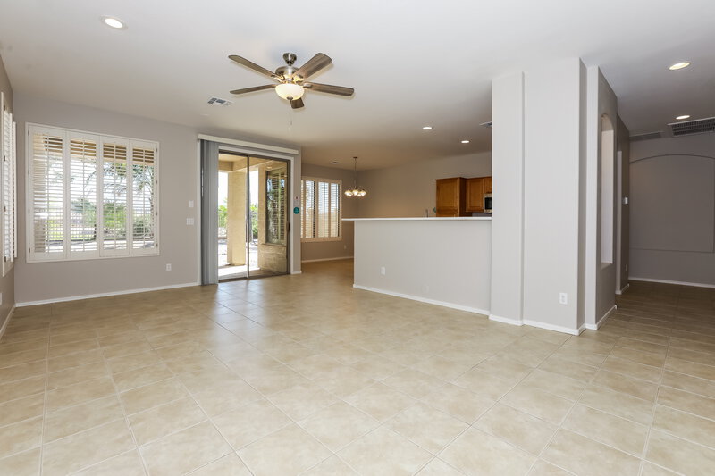 2,450/Mo, 3407 E Meadowview Ct Gilbert, AZ 85298 Living Room View 2