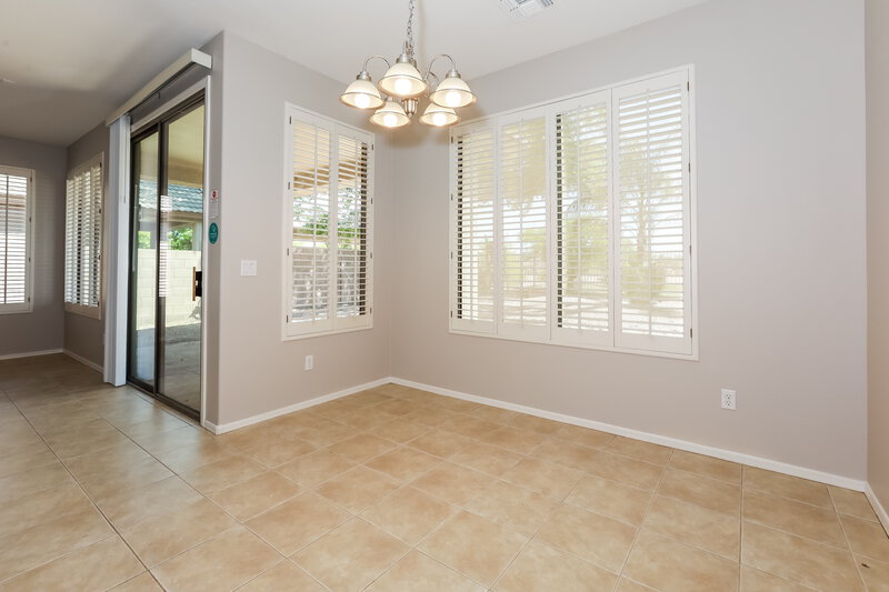 2,450/Mo, 3407 E Meadowview Ct Gilbert, AZ 85298 Dining Room View