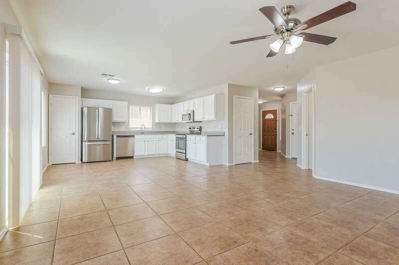 2,755/Mo, 11013 E Abilene Ave Mesa, AZ 85208 Living Room View 2