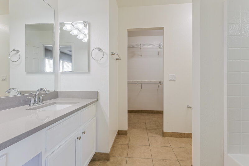 2,755/Mo, 11013 E Abilene Ave Mesa, AZ 85208 Main Bathroom View