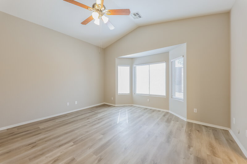 2,320/Mo, 20909 N 84th Dr Peoria, AZ 85382 Main Bedroom View