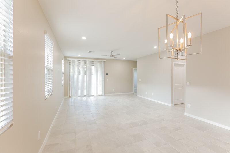 2,390/Mo, 4728 S 69th Avenue Phoenix, AZ 85043 Dining Room View