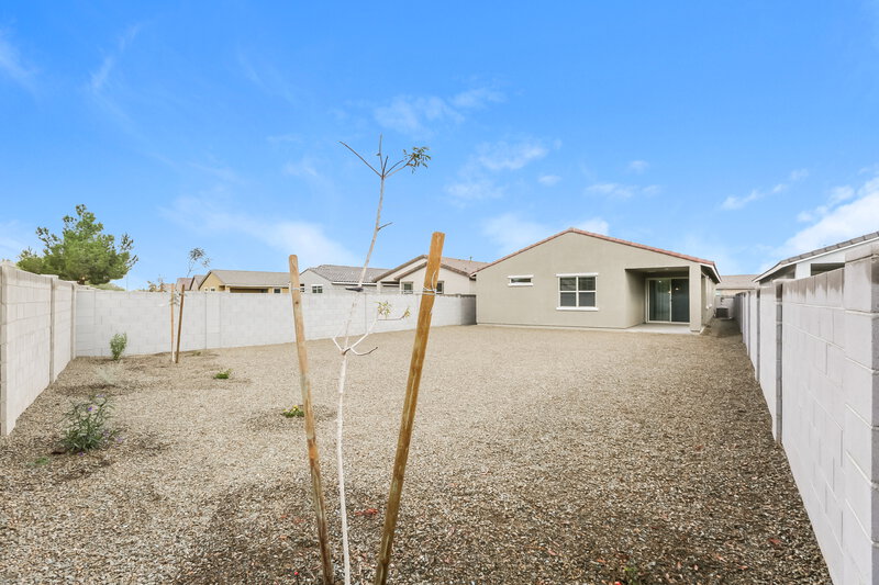 2,390/Mo, 4728 S 69th Avenue Phoenix, AZ 85043 Rear View