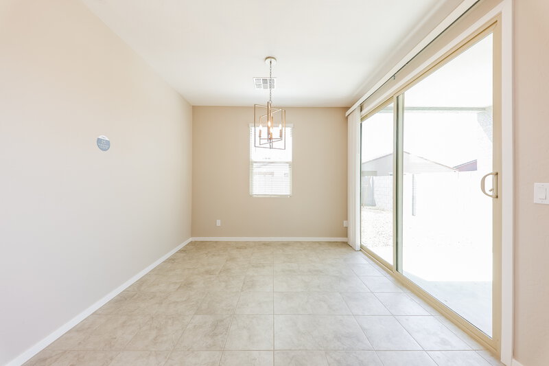 2,359/Mo, 6847 W Parkway Drive Phoenix, AZ 85043 Dining Room View