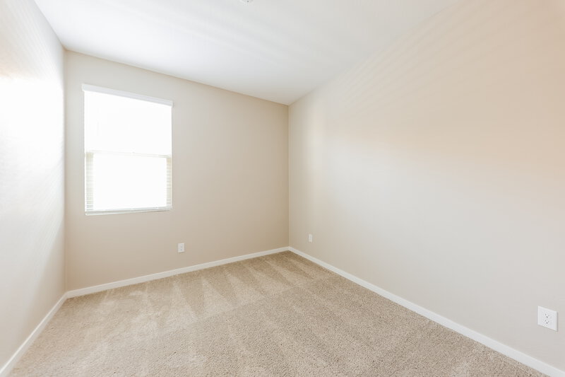 2,359/Mo, 6847 W Parkway Drive Phoenix, AZ 85043 Bedroom View