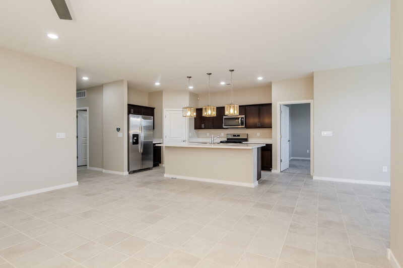 2,260/Mo, 6845 W Marguerite Avenue Phoenix, AZ 85043 Living Room View 2