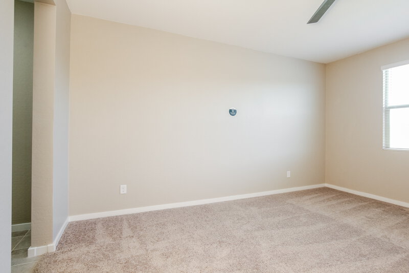 2,260/Mo, 6845 W Marguerite Avenue Phoenix, AZ 85043 Main Bedroom View