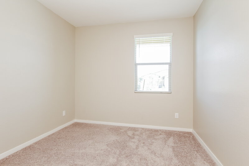 2,260/Mo, 6845 W Marguerite Avenue Phoenix, AZ 85043 Bedroom View