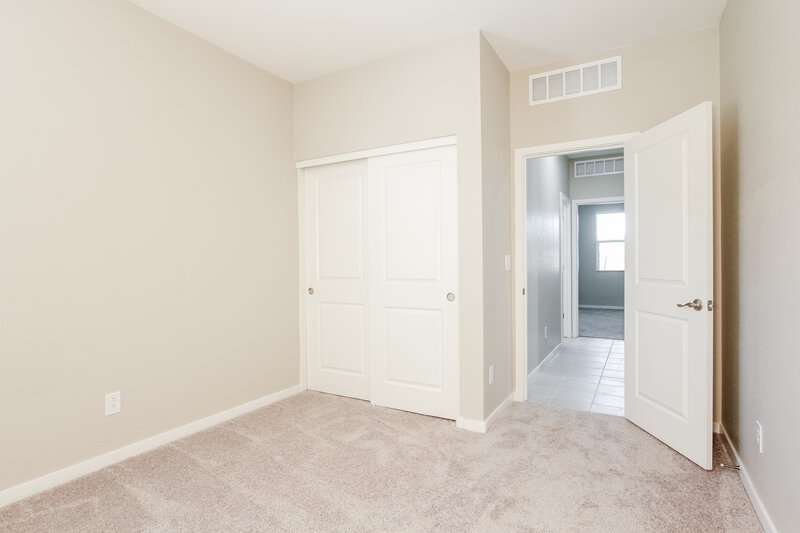 2,260/Mo, 6845 W Marguerite Avenue Phoenix, AZ 85043 Bedroom View 2