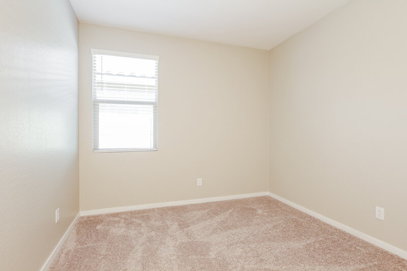 2,260/Mo, 6845 W Marguerite Avenue Phoenix, AZ 85043 Bedroom View 3