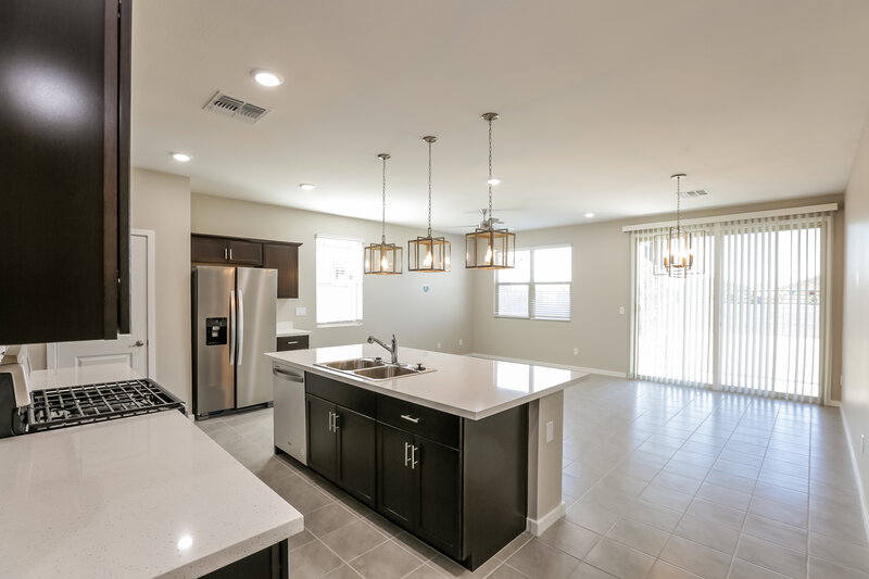 2,230/Mo, 6837 W Marguerite Avenue Phoenix, AZ 85043 Kitchen View 2