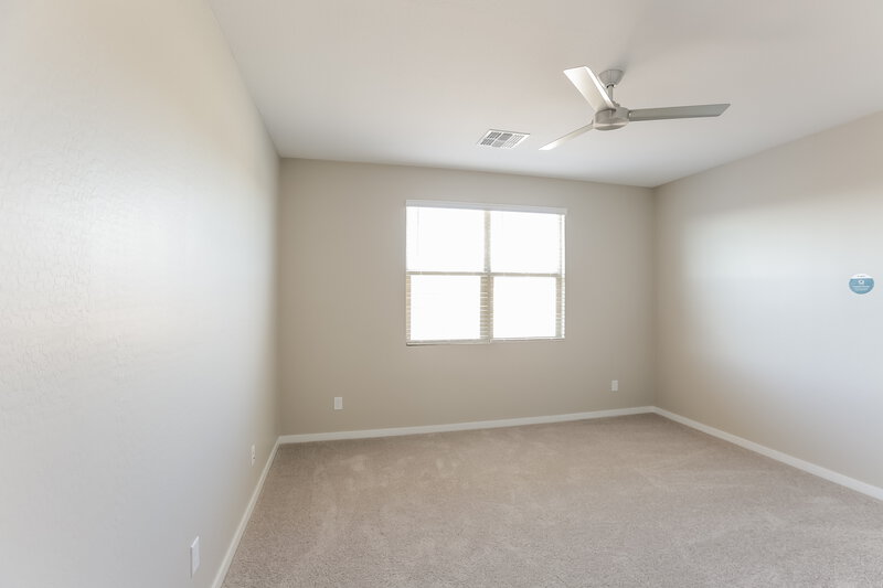 2,230/Mo, 6837 W Marguerite Avenue Phoenix, AZ 85043 Main Bedroom View