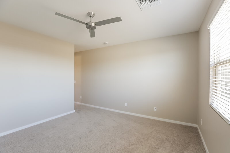2,230/Mo, 6837 W Marguerite Avenue Phoenix, AZ 85043 Main Bedroom View 2