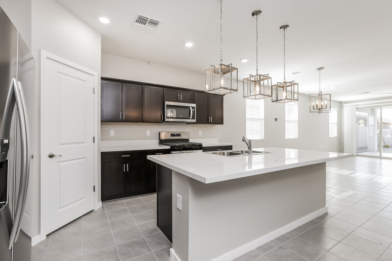 2,550/Mo, 6859 W Levi Drive Phoenix, AZ 85043 Kitchen View