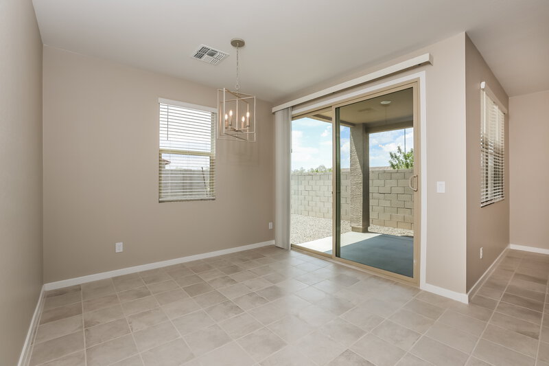 2,260/Mo, 6819 W Levi Drive Phoenix, AZ 85043 Living Room View 2