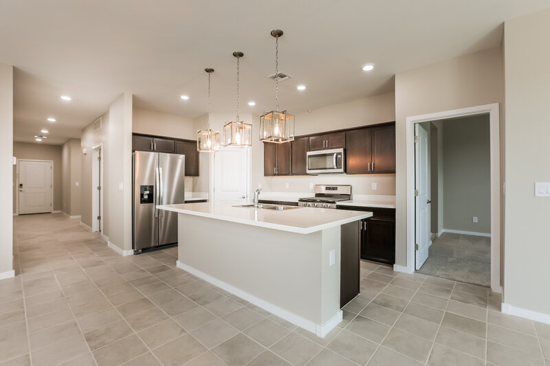 2,260/Mo, 6819 W Levi Drive Phoenix, AZ 85043 Kitchen View 2