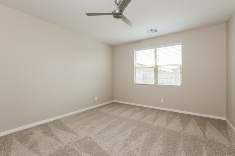 2,260/Mo, 6819 W Levi Drive Phoenix, AZ 85043 Bedroom View 2
