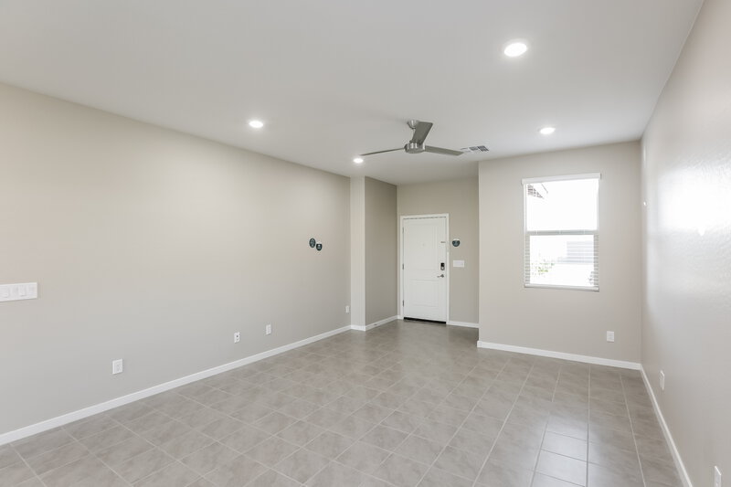 2,135/Mo, 6728 W Gaby Road Phoenix, AZ 85043 Living Room View 2