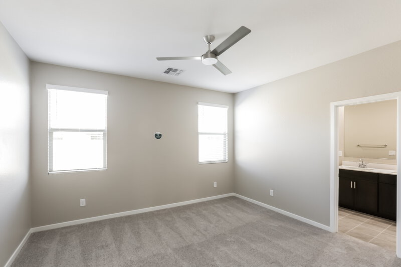 2,135/Mo, 6728 W Gaby Road Phoenix, AZ 85043 Main Bedroom View 2