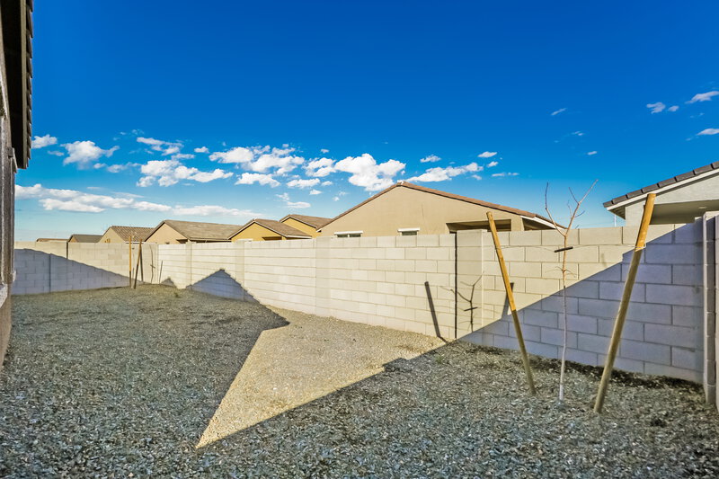 2,135/Mo, 6728 W Gaby Road Phoenix, AZ 85043 Rear View 2