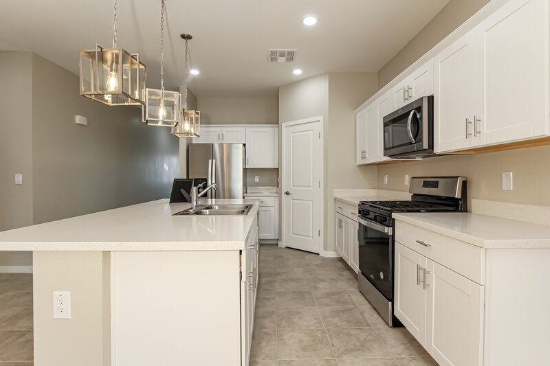2,485/Mo, 6810 W Gaby Road Phoenix, AZ 85043 Kitchen View