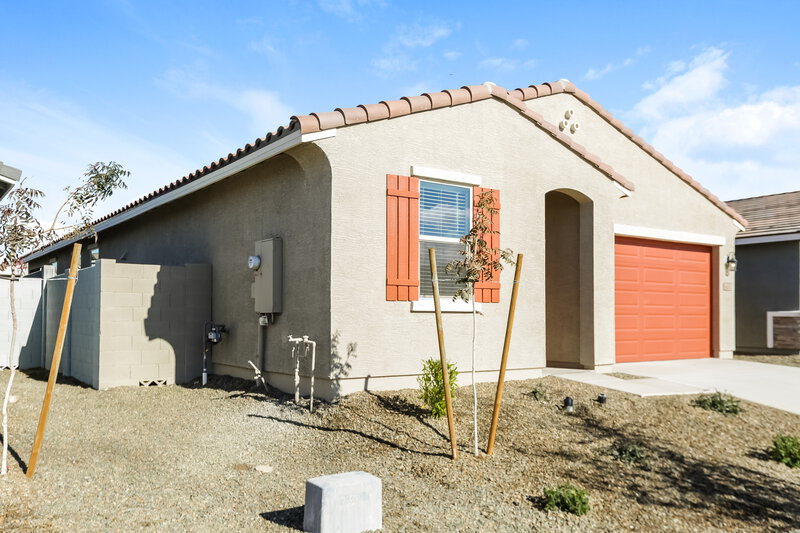 2,390/Mo, 6838 W Gaby Road Phoenix, AZ 85043 Front View