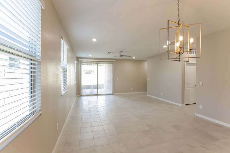 2,390/Mo, 6838 W Gaby Road Phoenix, AZ 85043 Dining Room View