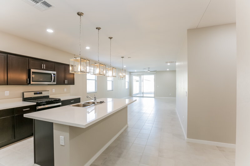 2,390/Mo, 6838 W Gaby Road Phoenix, AZ 85043 Kitchen View
