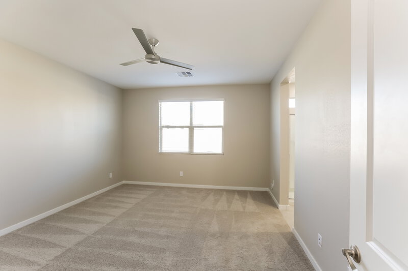 2,390/Mo, 6838 W Gaby Road Phoenix, AZ 85043 Main Bedroom View