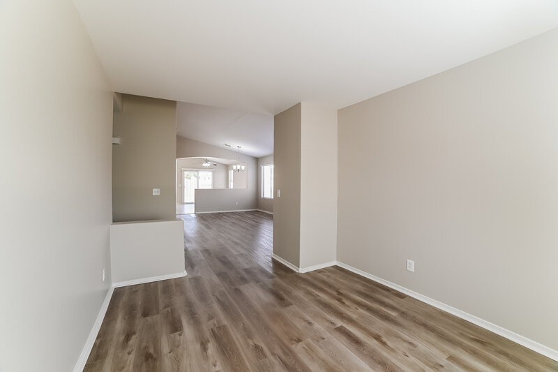 1,935/Mo, 15876 W Jackson St Goodyear, AZ 85338 Family Room View