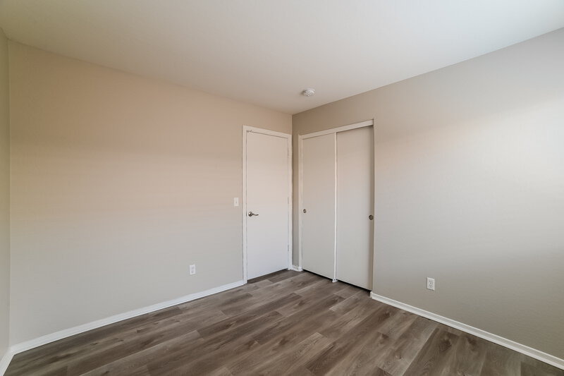 1,935/Mo, 15876 W Jackson St Goodyear, AZ 85338 Bedroom View 4