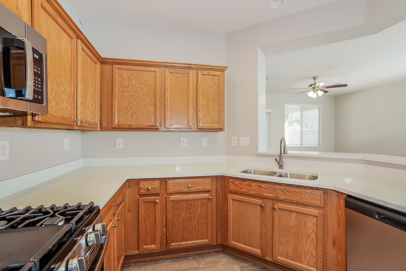 2,925/Mo, 3844 W Ranier Ct Anthem, AZ 85086 Kitchen View 2