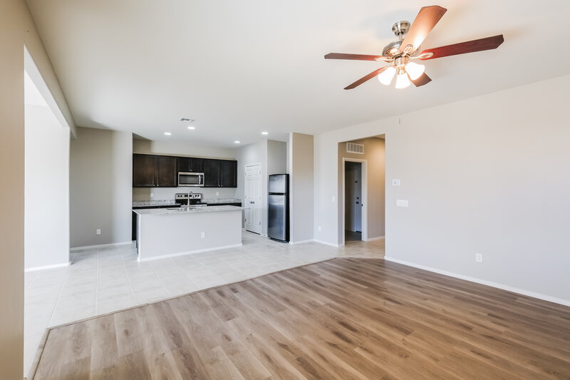 1,960/Mo, 11144 W Bloch Rd Tolleson, AZ 85353 Living Room View 2